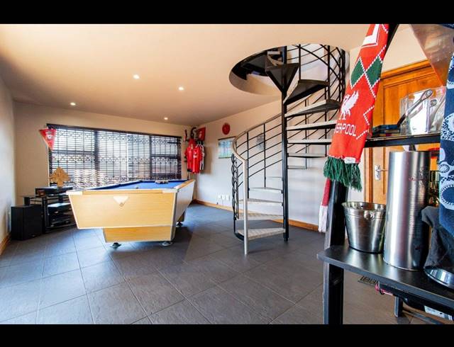 4 BEDROOM TOWNHOUSE FOR SALE IN GLENVISTA